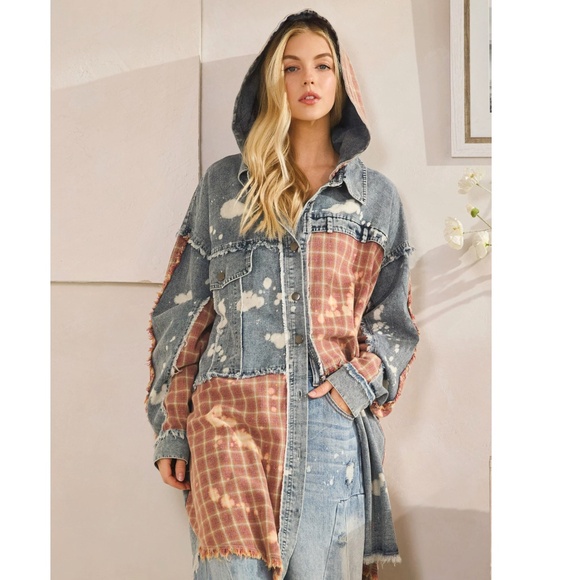 Oli & Hali Medium Wash Bleached Dyed Plaid Print Hoodie Denim jacket Shacket - Picture 1 of 7